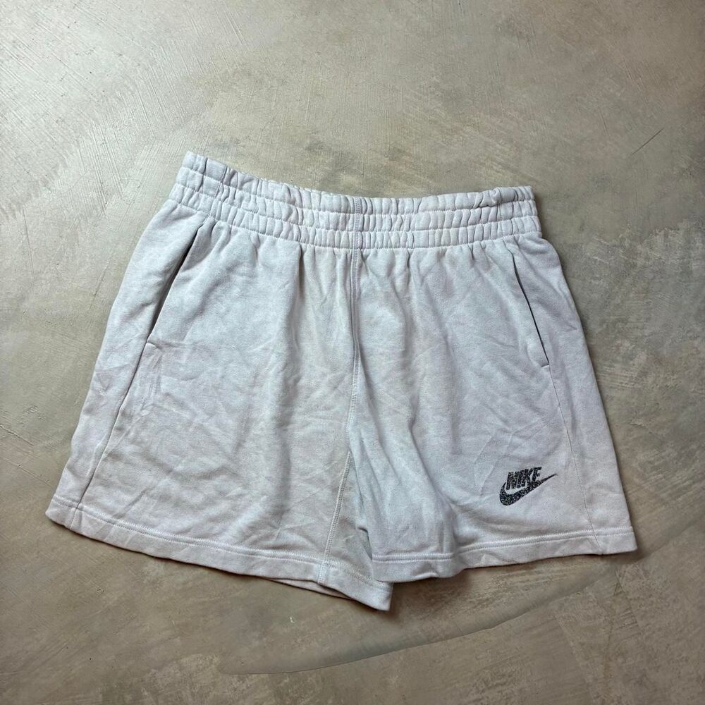 Nike Women's Grey and White Shorts